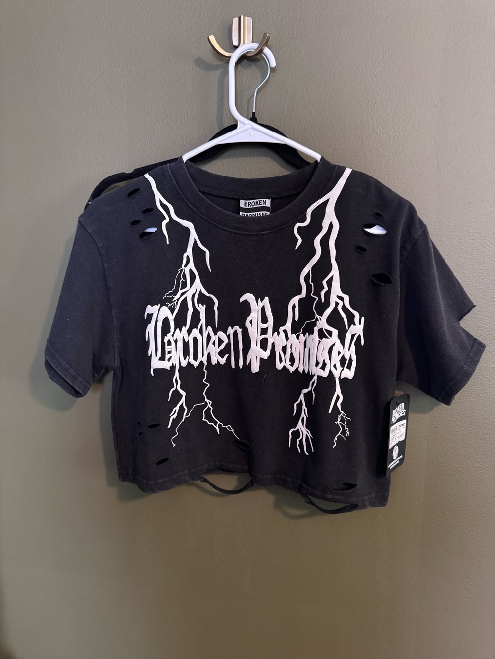 Broken Promises Lightning Black Wash Crop T-Shirt NWT - Picture 2 of 4